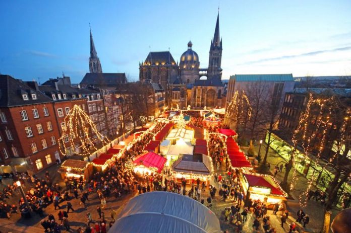 Mercado de Natal em Aachen