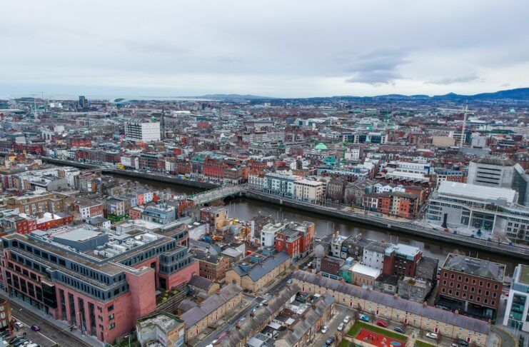 Estilo de vida dos jovens irlandeses: o que surpreende quem chega de fora